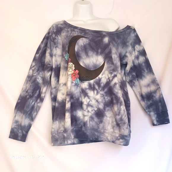 Torrid Women's Off-Shoulder Tie-Dye Moon Sweatshirt Sz 1 - Picture 2 of 10